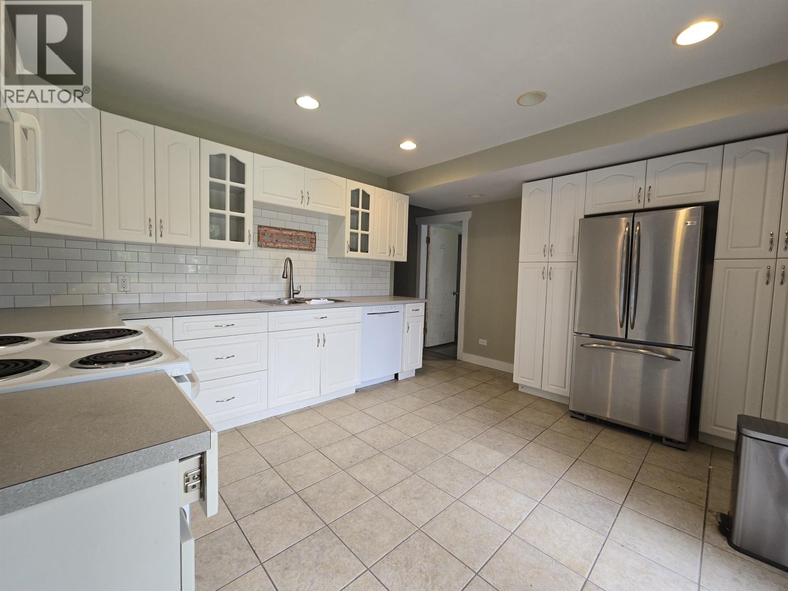 1417 CORMORANT AVENUE - 5