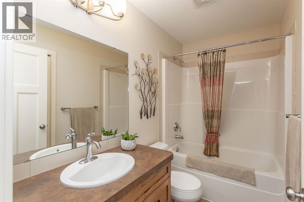 63 Bowman Circle, Sylvan Lake