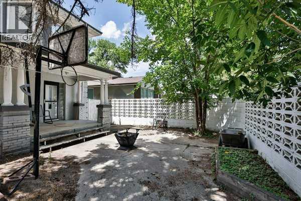 5202 52 Street - photo 3