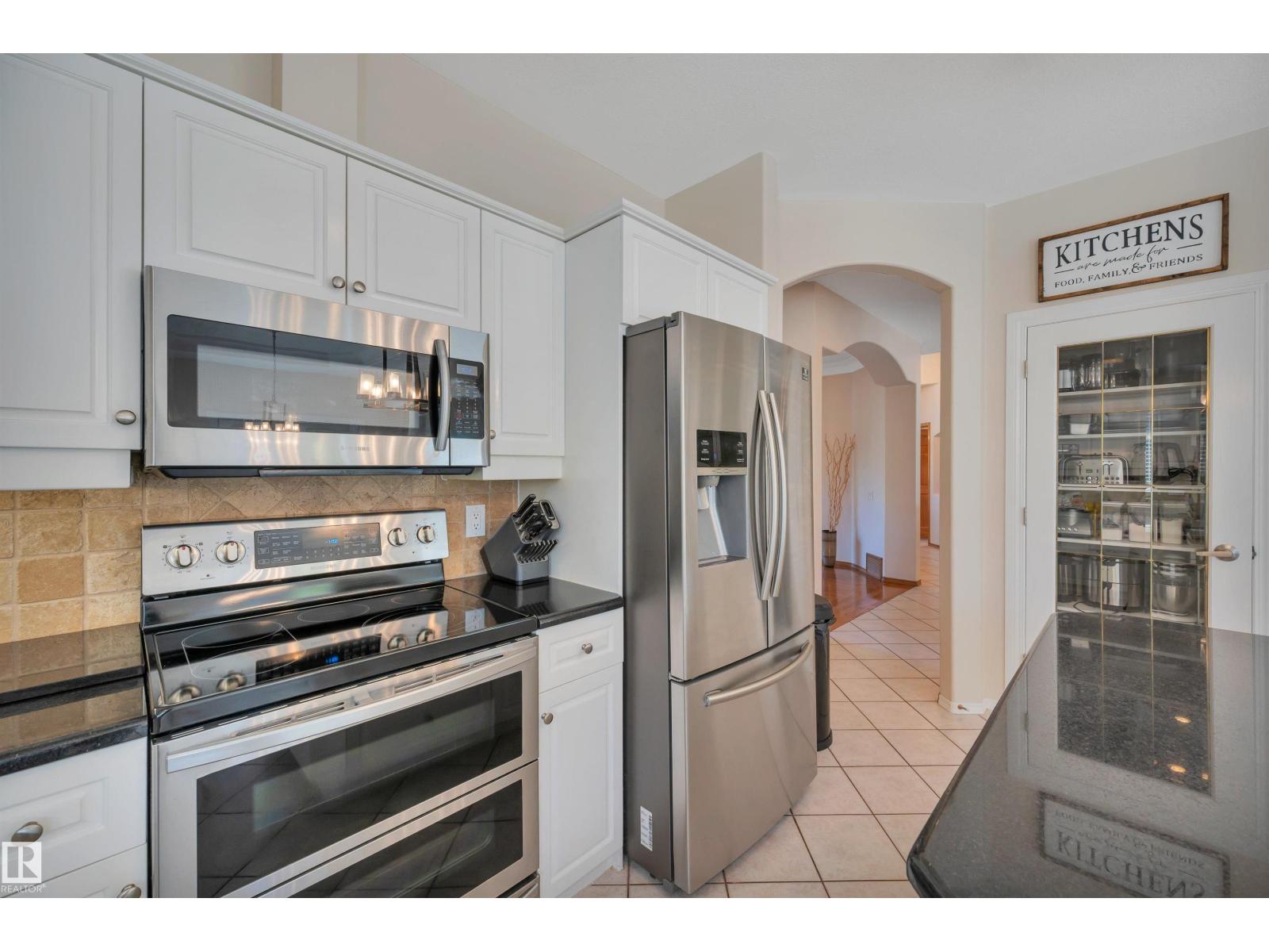 479 ESTATE DR - 13