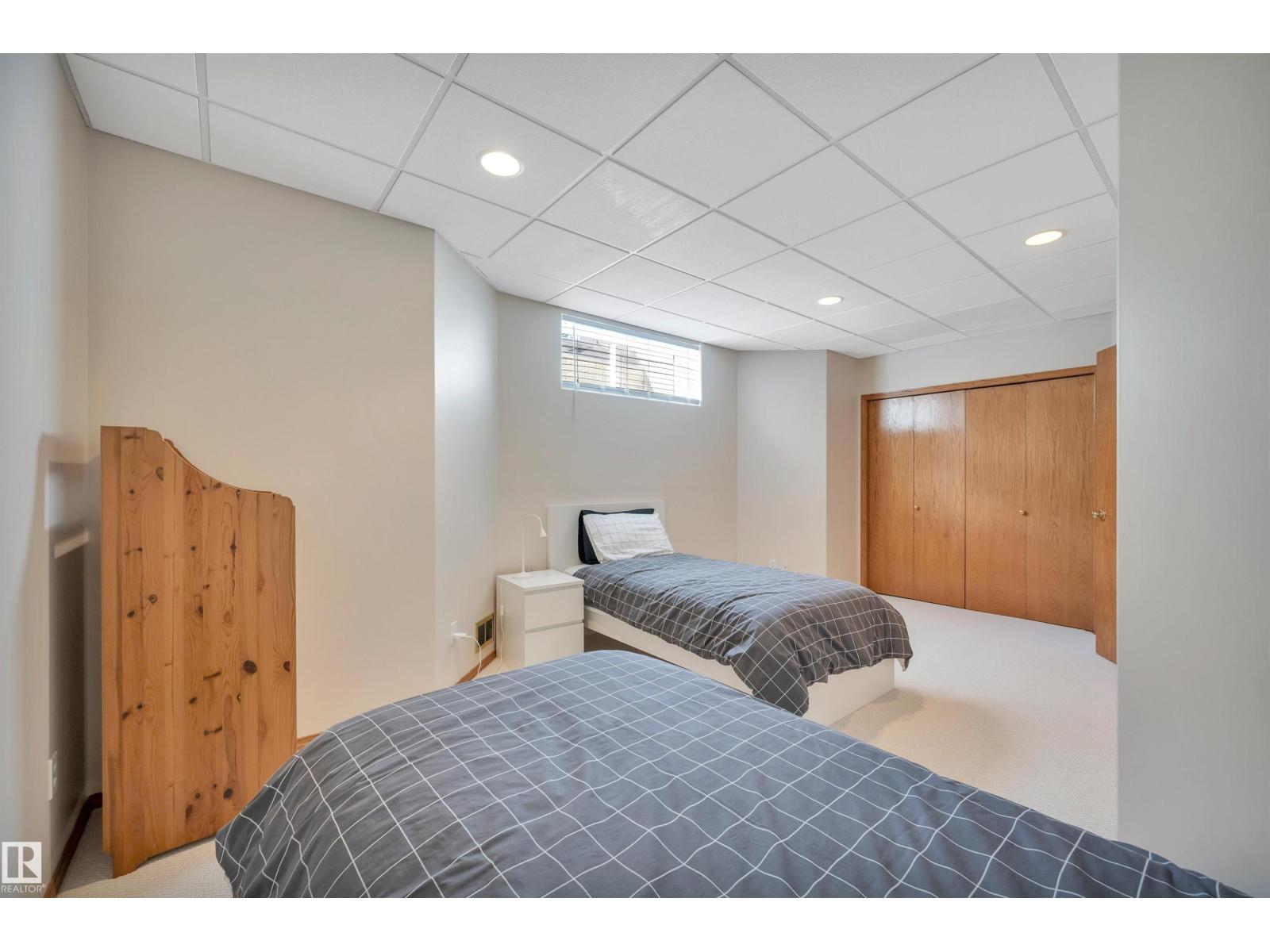 479 ESTATE DR - 46