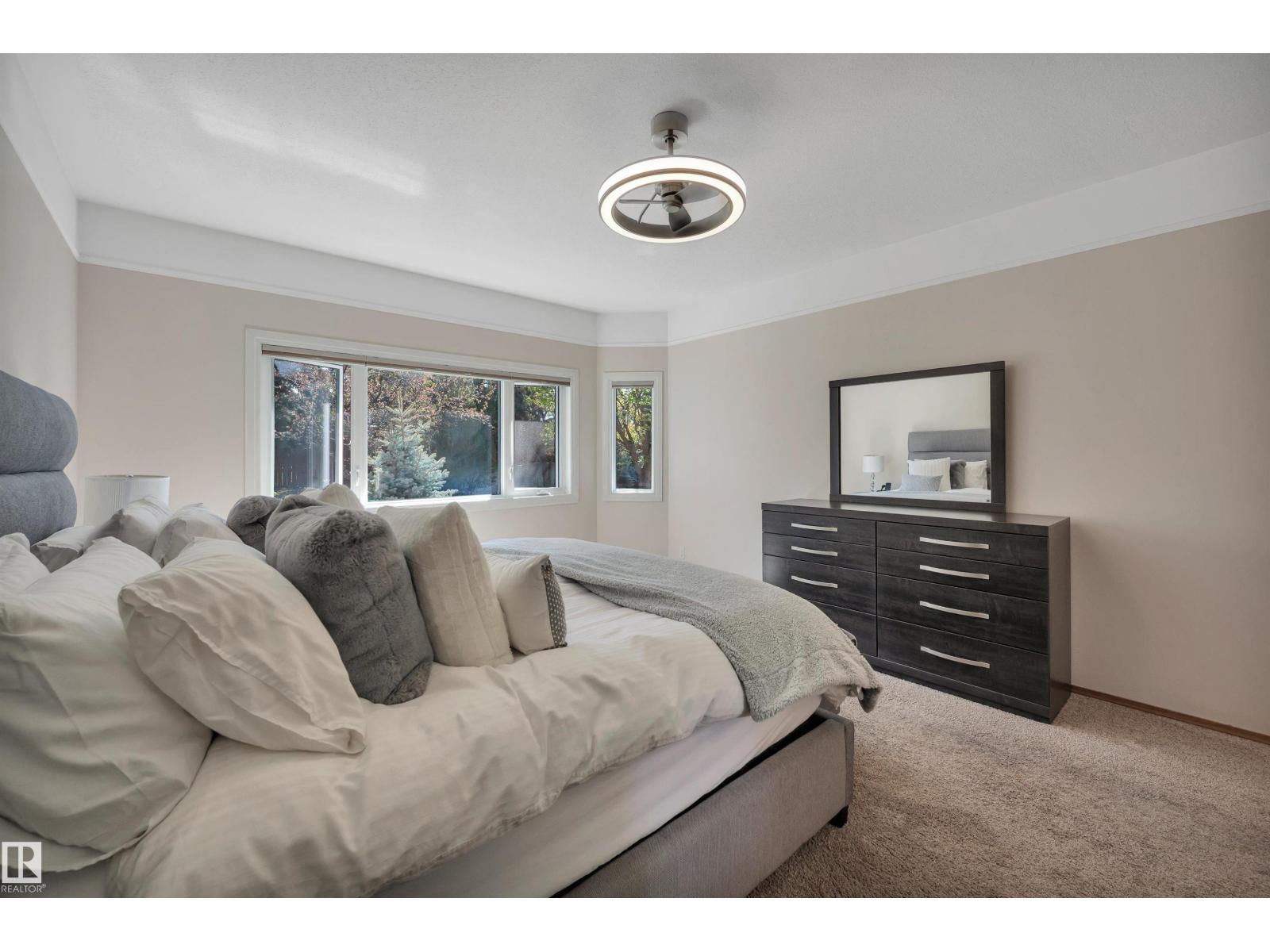 479 ESTATE DR - 24