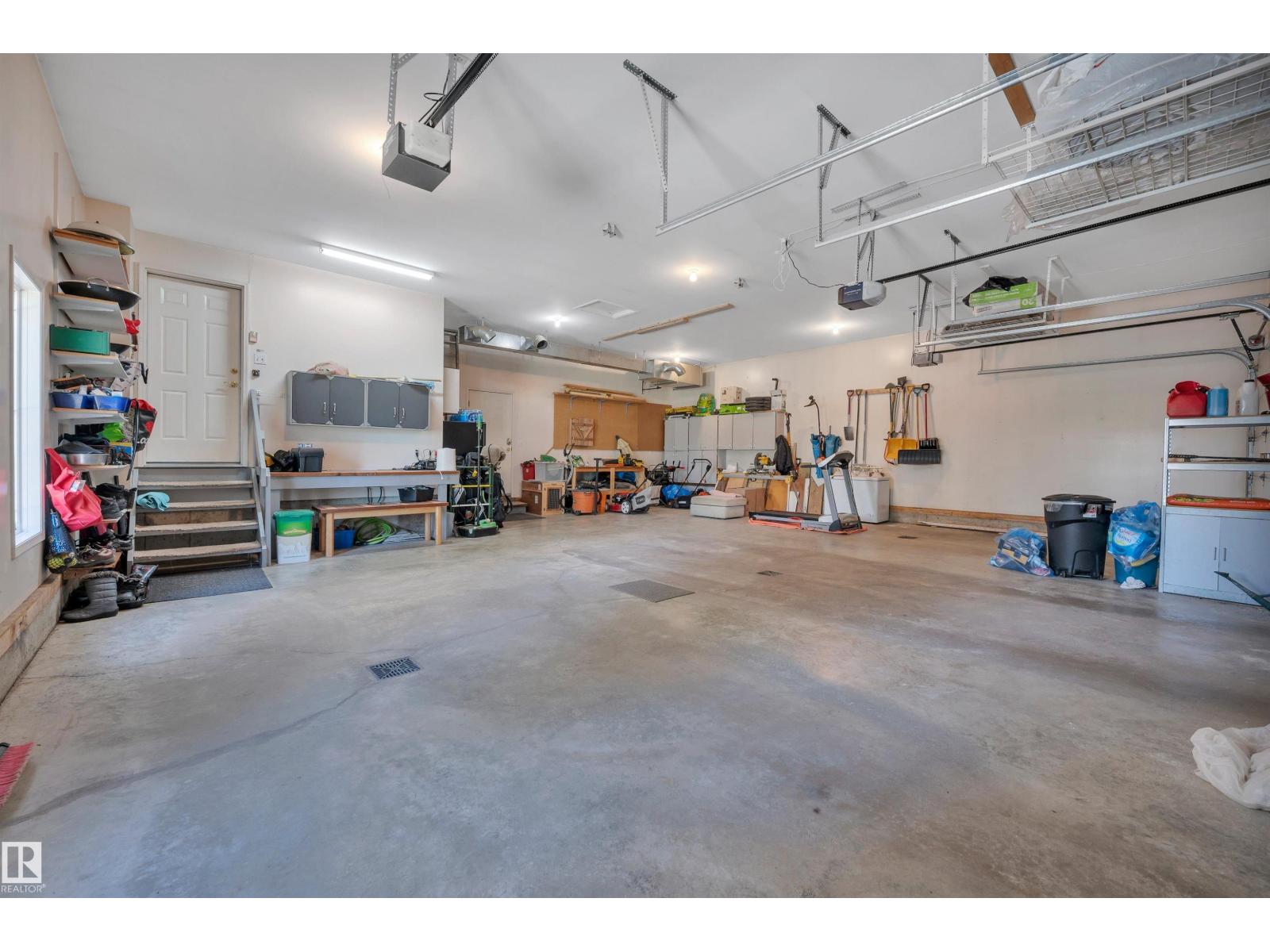 479 ESTATE DR - 64