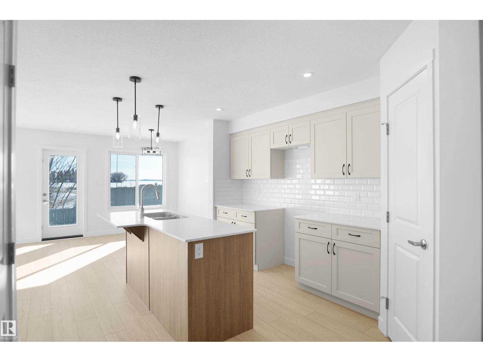 8891 CARSON WY SW - 5