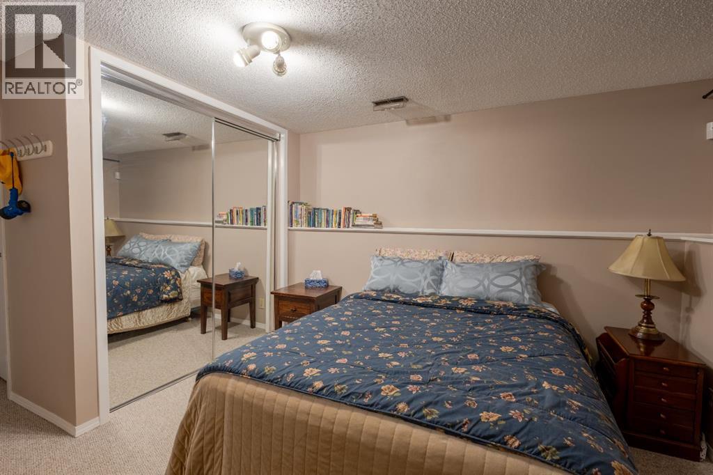 62 Berkley Close NW — photo 14