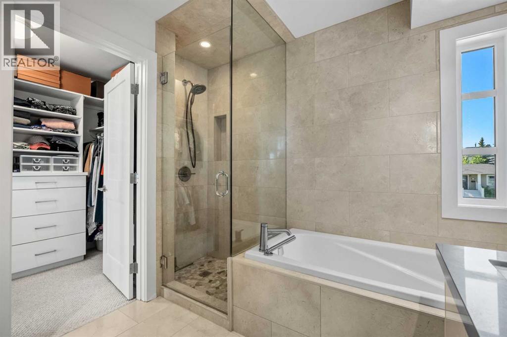 2412 28 Avenue SW — photo 24