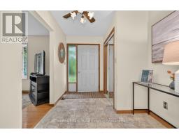 Living room - 41 Hawthorn Lane, Huntsville, ON P1H2N5 Photo 6