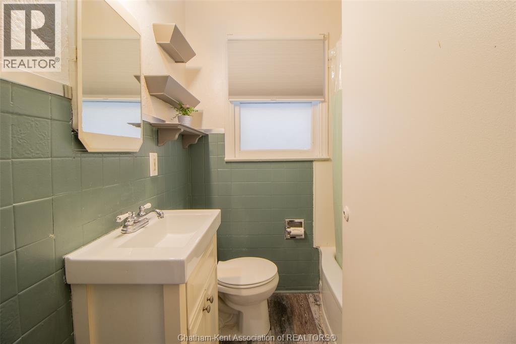 35 Alexandra AVENUE - 13