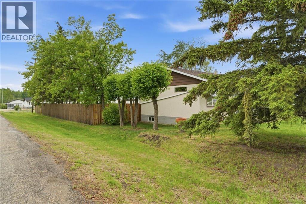 10101 99 Avenue — photo 25