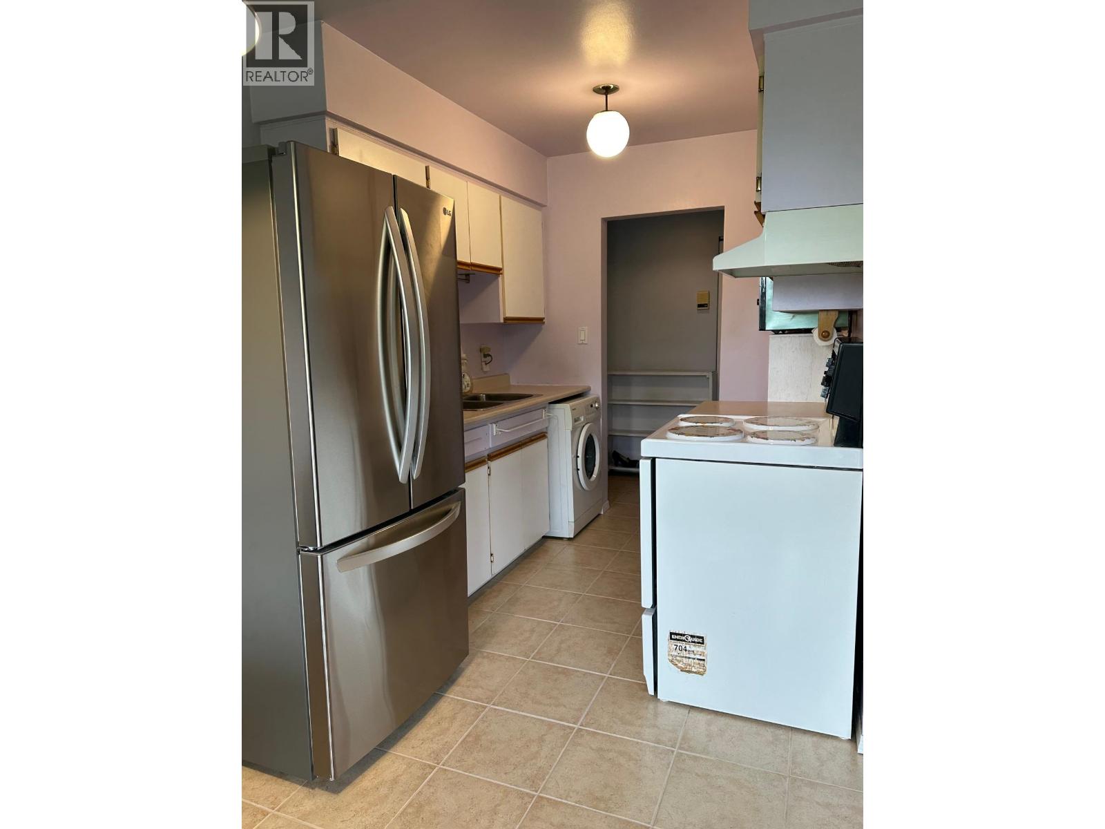 11 5740 HASTINGS STREET, Burnaby