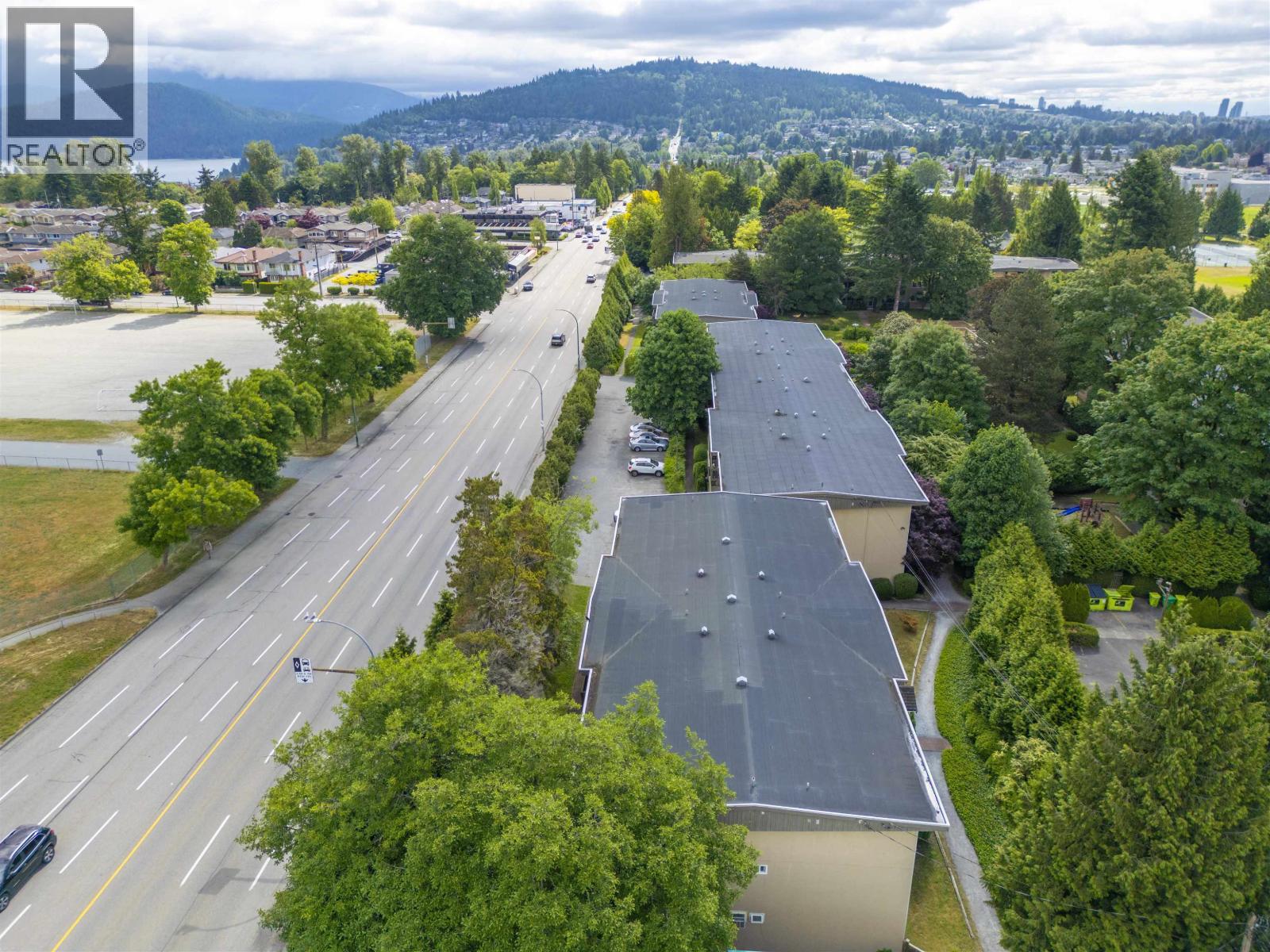 11 5740 HASTINGS STREET, Burnaby
