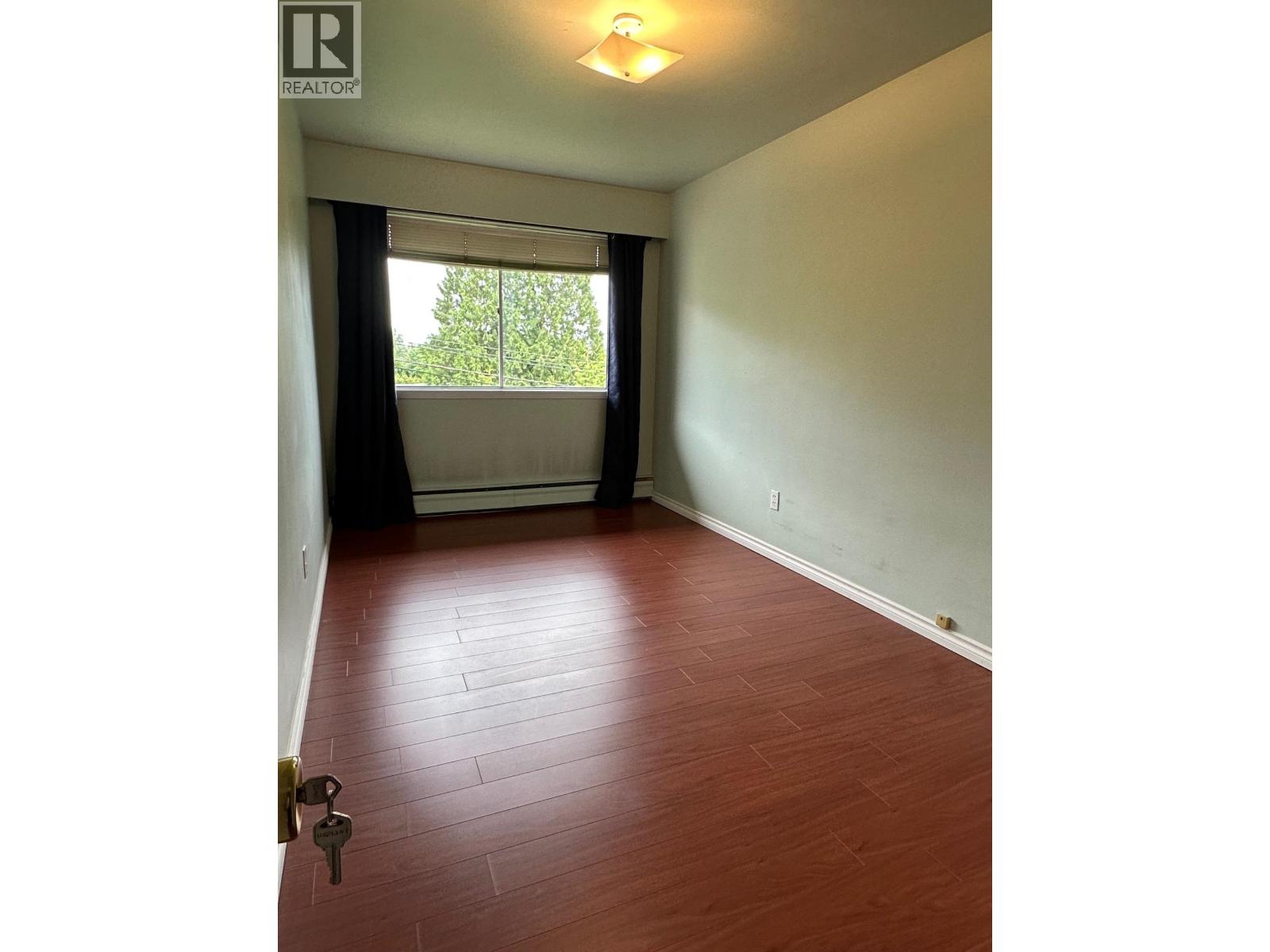 11 5740 HASTINGS STREET, Burnaby