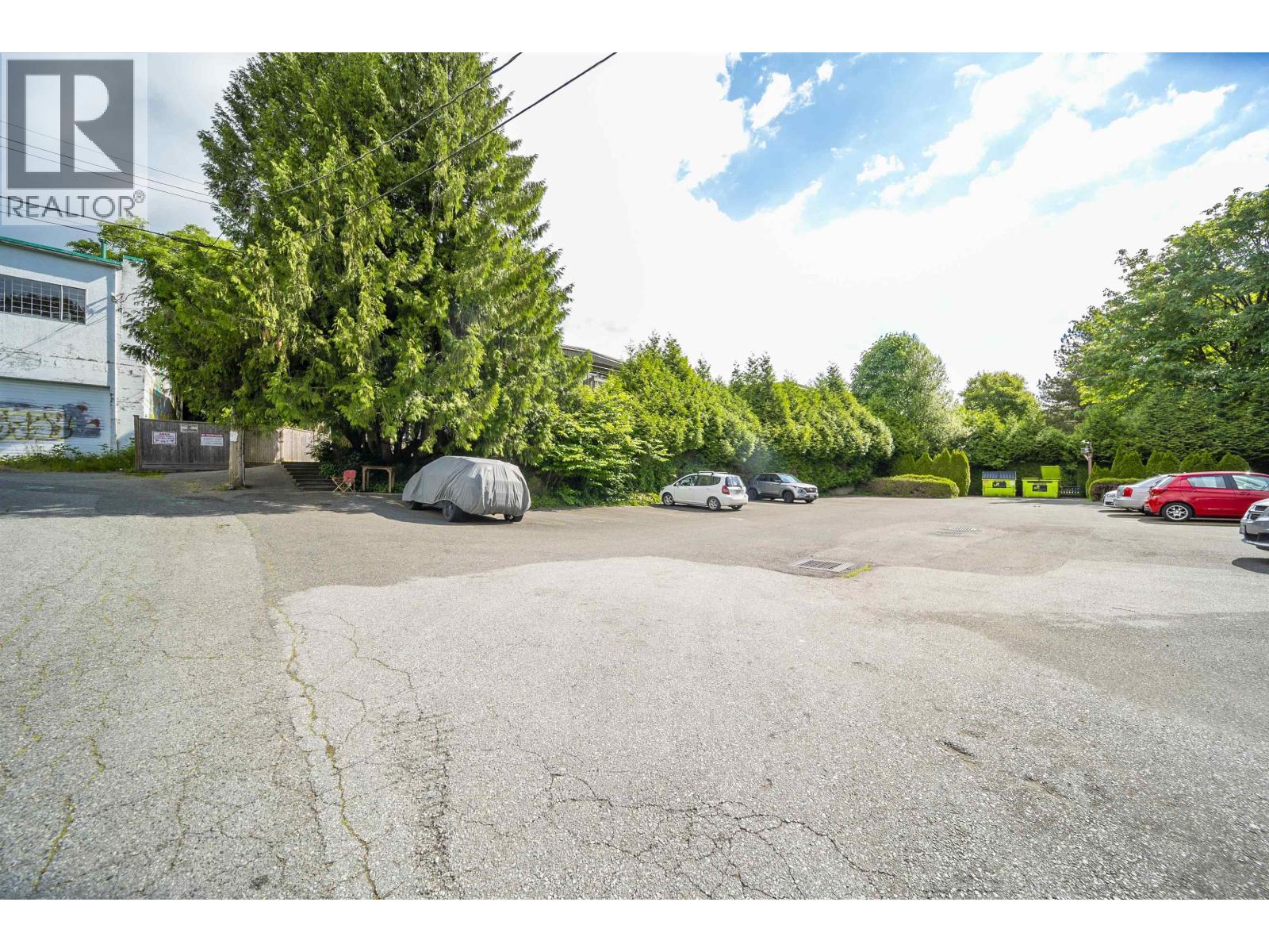 11 5740 HASTINGS STREET, Burnaby