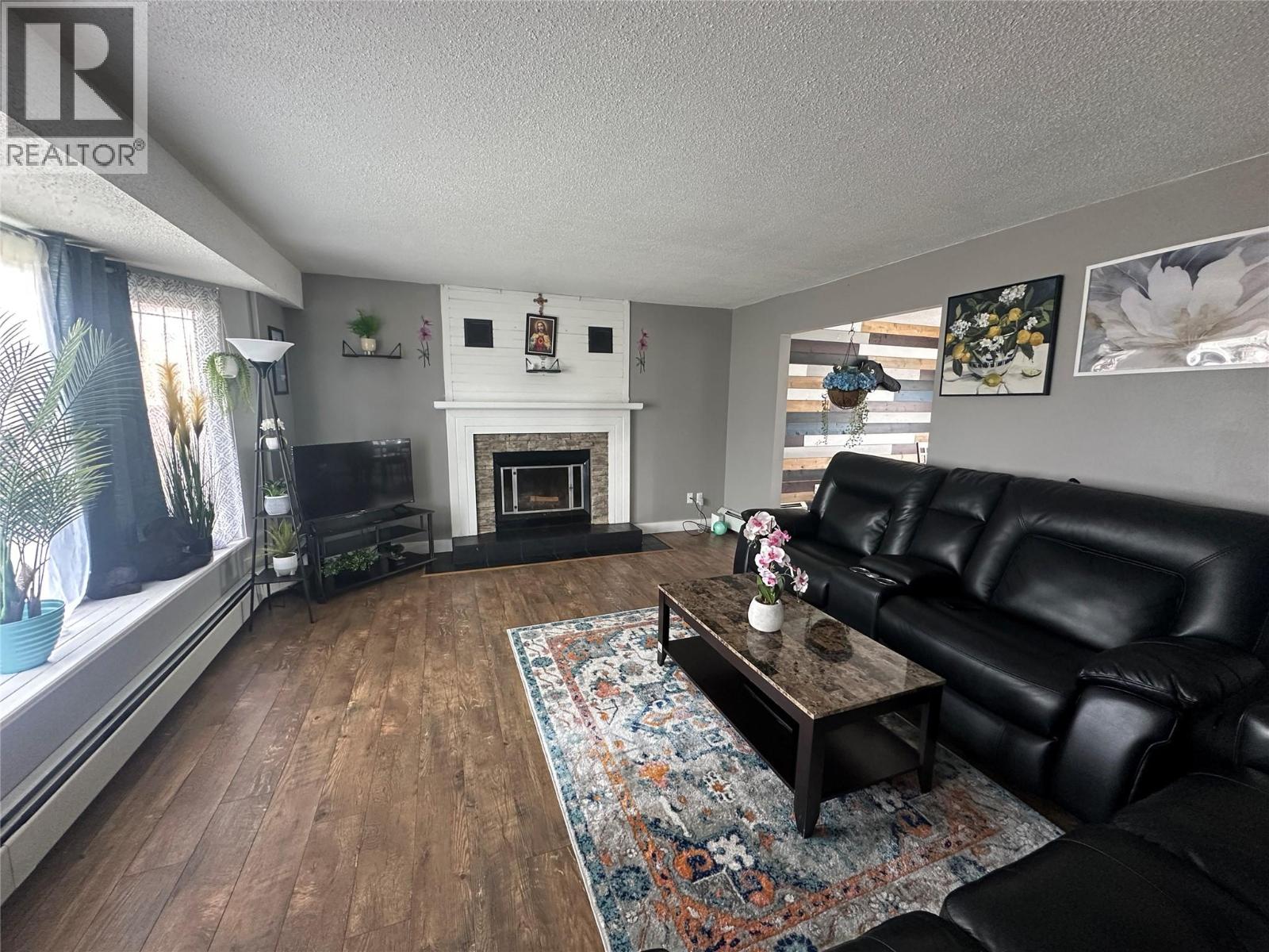 10692 Cottonwood Crescent - 4