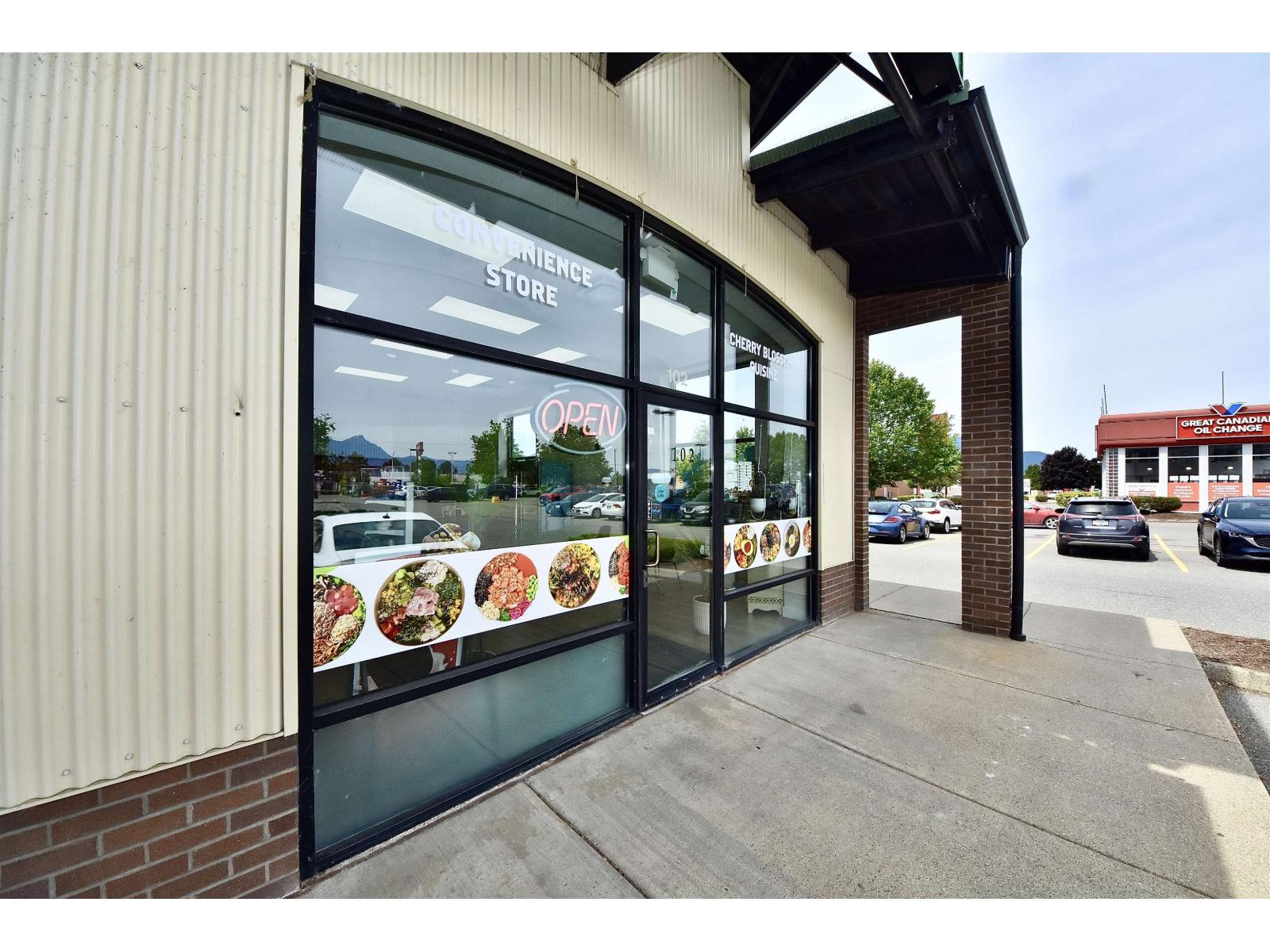 102 7491 VEDDER ROAD, Sardis West Vedder