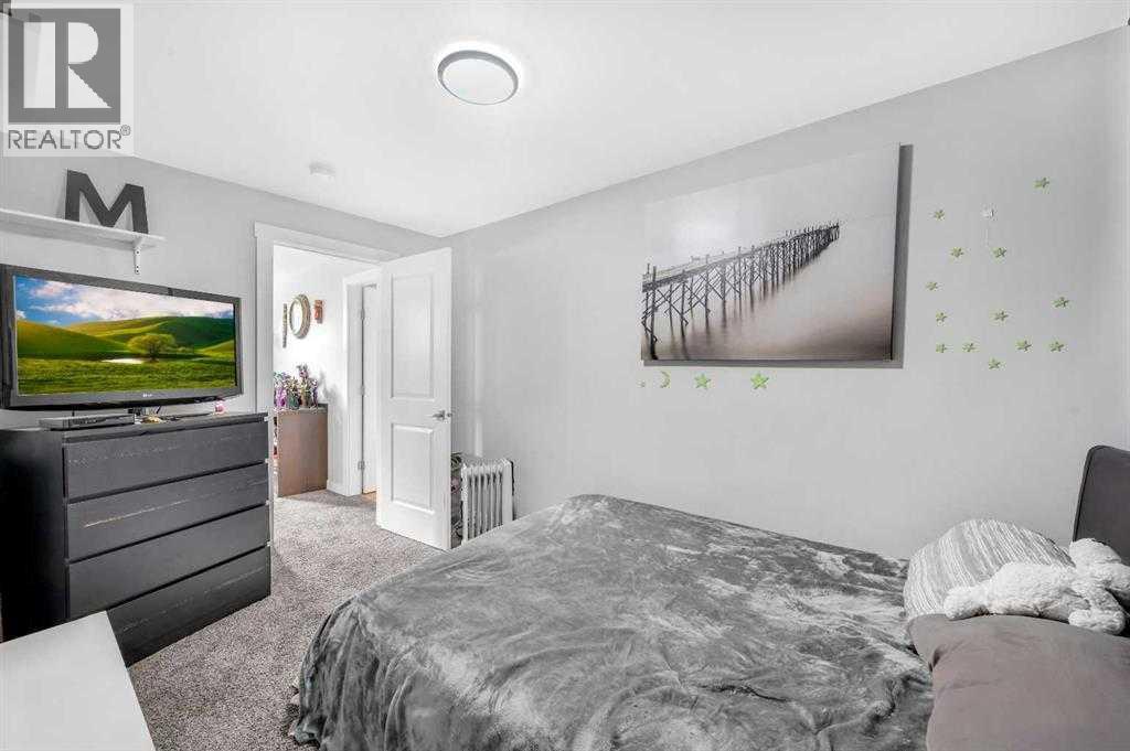 3143 45 Street SW — photo 25