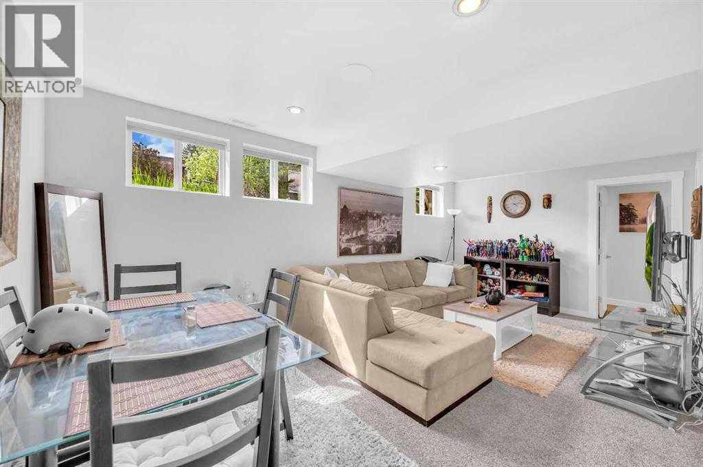 3143 45 Street SW — photo 20