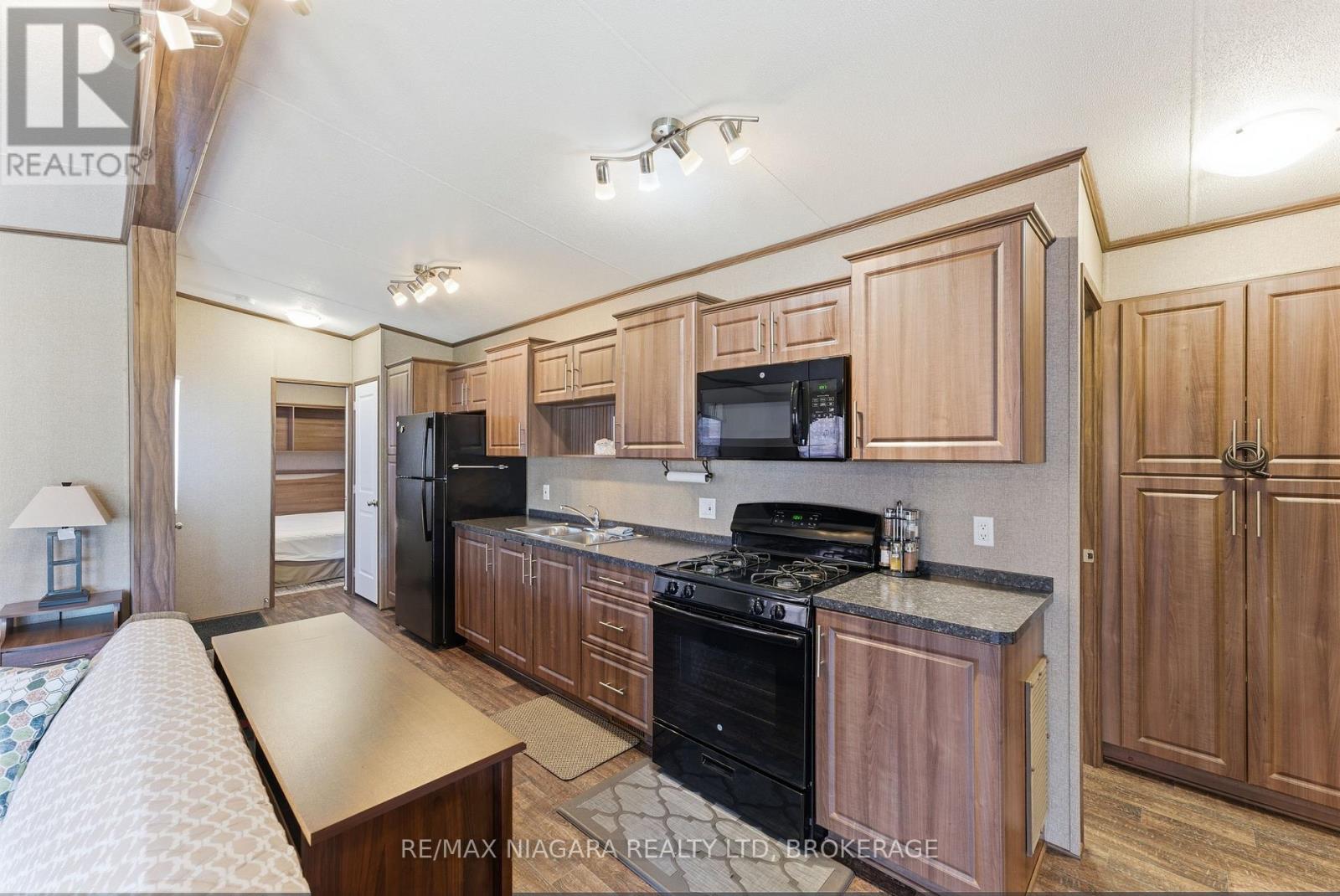 #218 1501 LINE 8 ROAD - Image 15