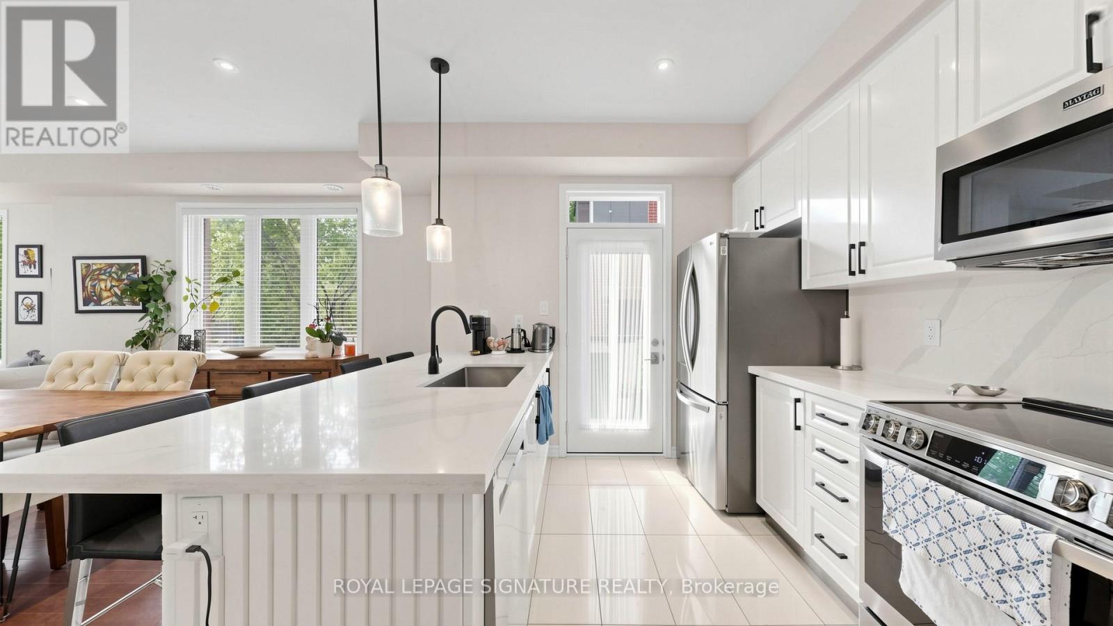 #10 35 HERON PARK PLACE - Image 9