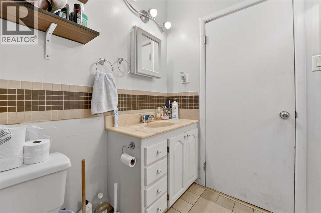 536 21 Street S - 13