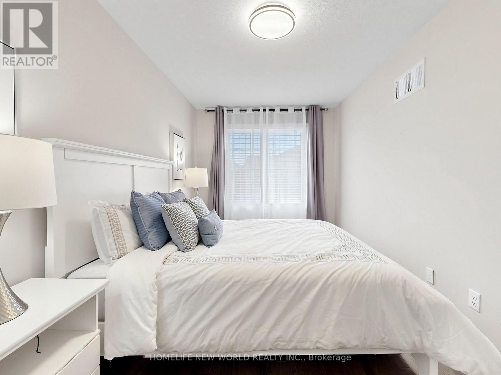41 NAPANEE STREET - 30