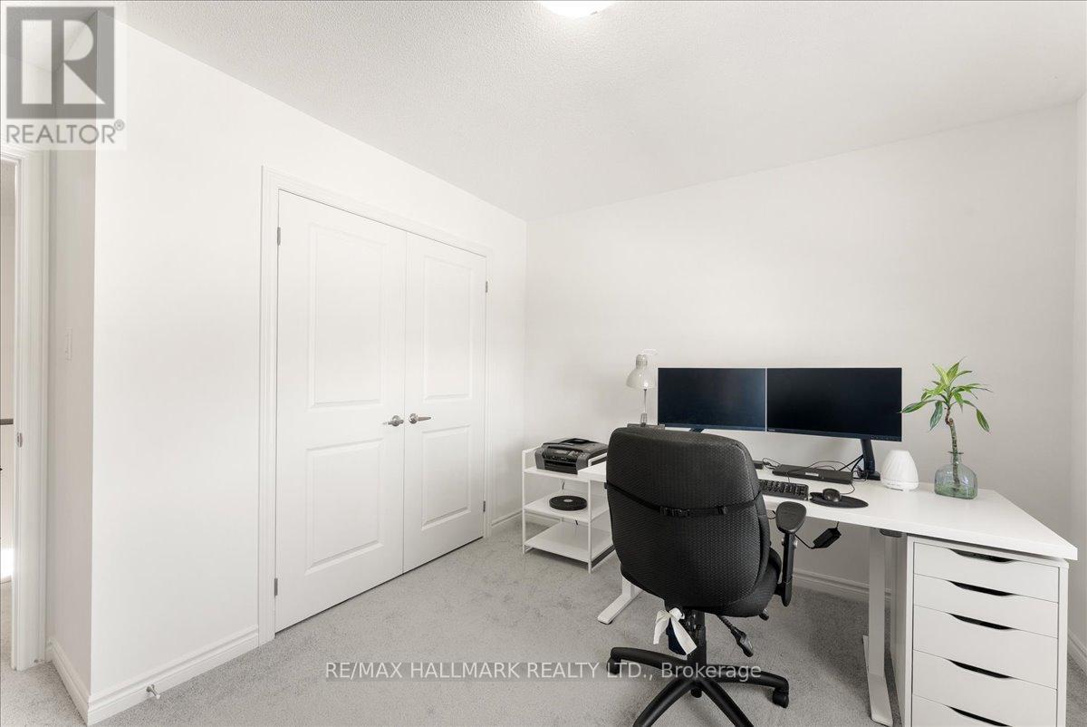 106 REA DRIVE - 28