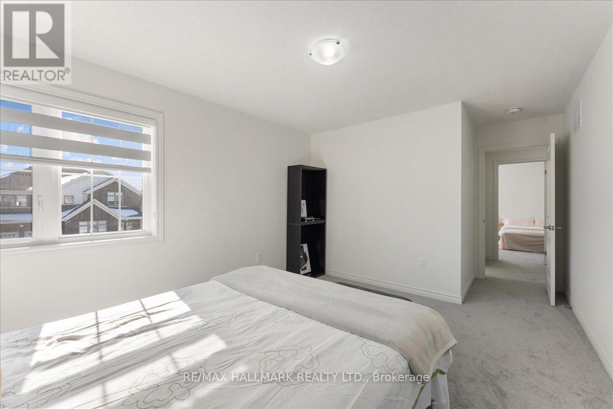 106 REA DRIVE - 30