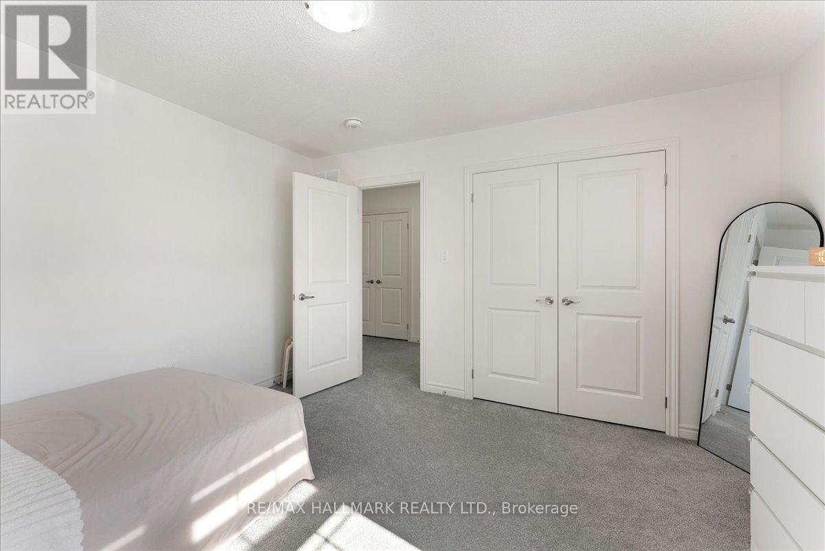 106 REA DRIVE - 34
