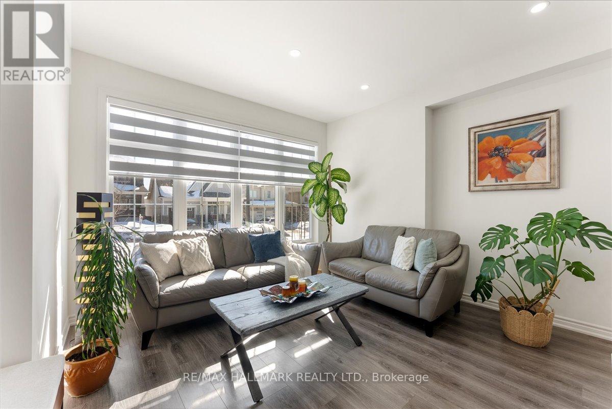 106 REA DRIVE - 7