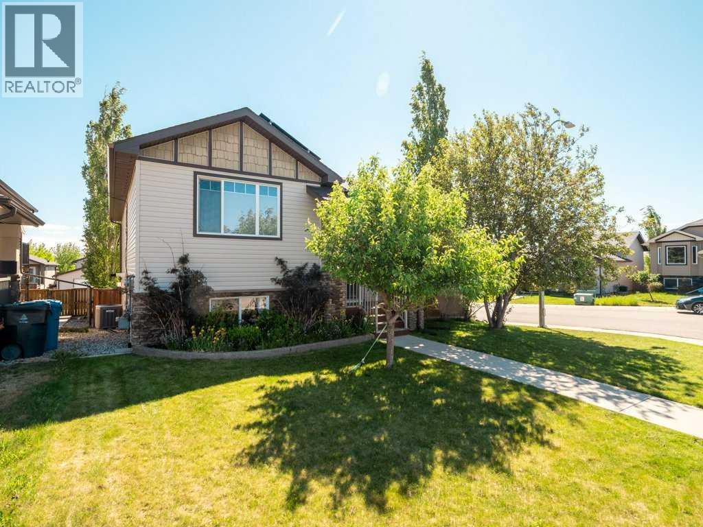 202 Mt Sundance Crescent W - photo 3