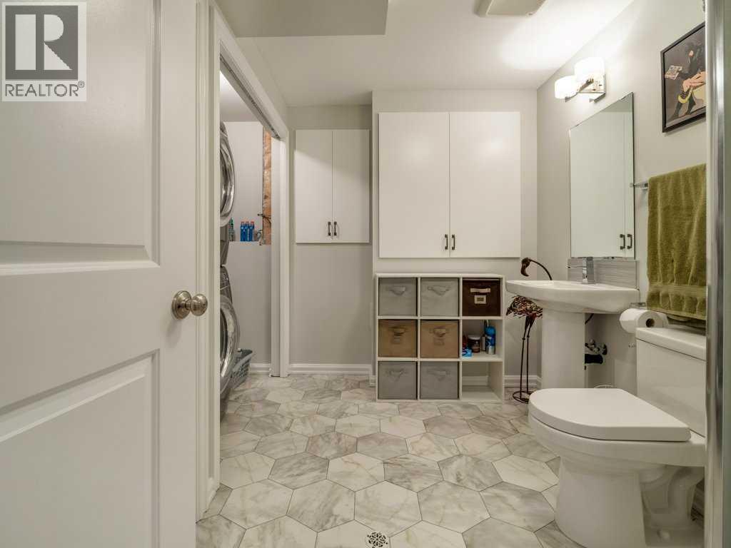 202 Mt Sundance Crescent W — photo 40