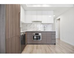 1612 10626 City Parkway, Surrey, BC V3T0S3 Photo 8