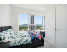 1612 10626 City Parkway, Surrey, BC V3T0S3 Photo 11