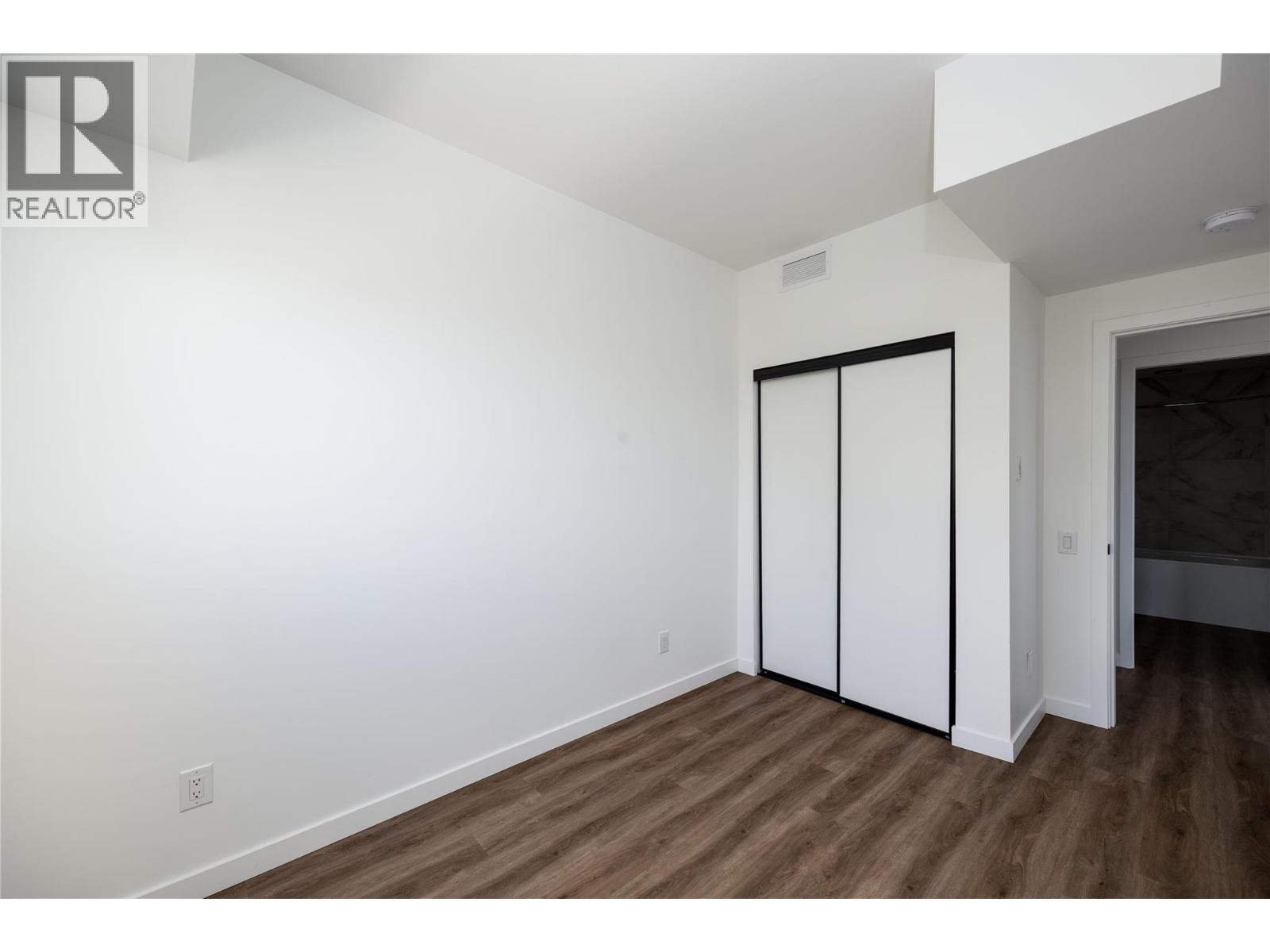 #401 615 Rutland N Road - 11