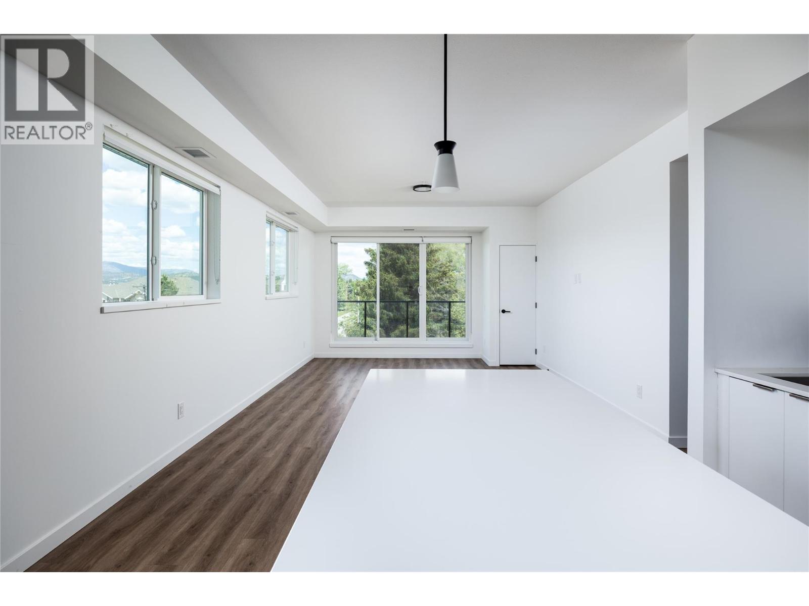 #401 615 Rutland N Road - 7