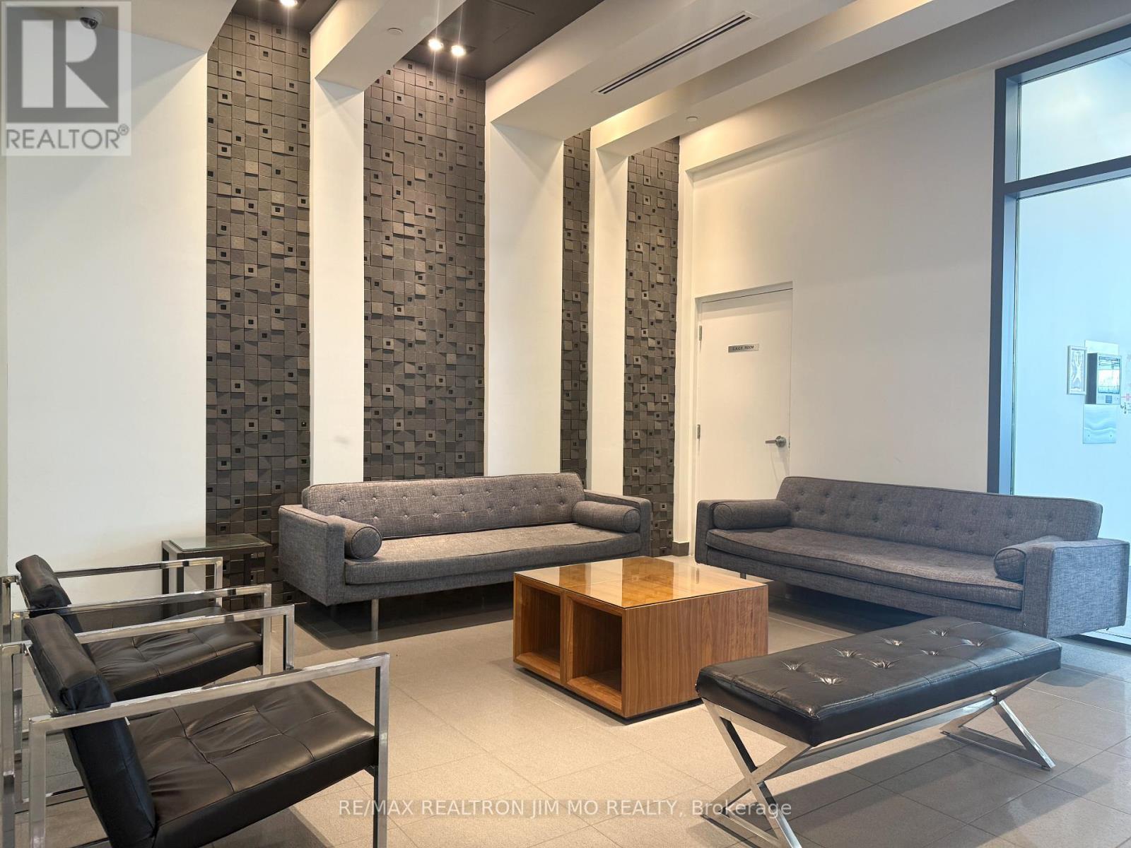 #727 20 BRUYERES MEWS - 18