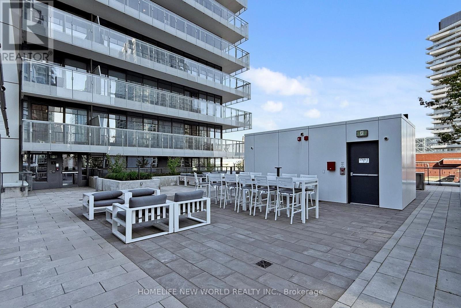 #1504 28 FREELAND STREET - 31
