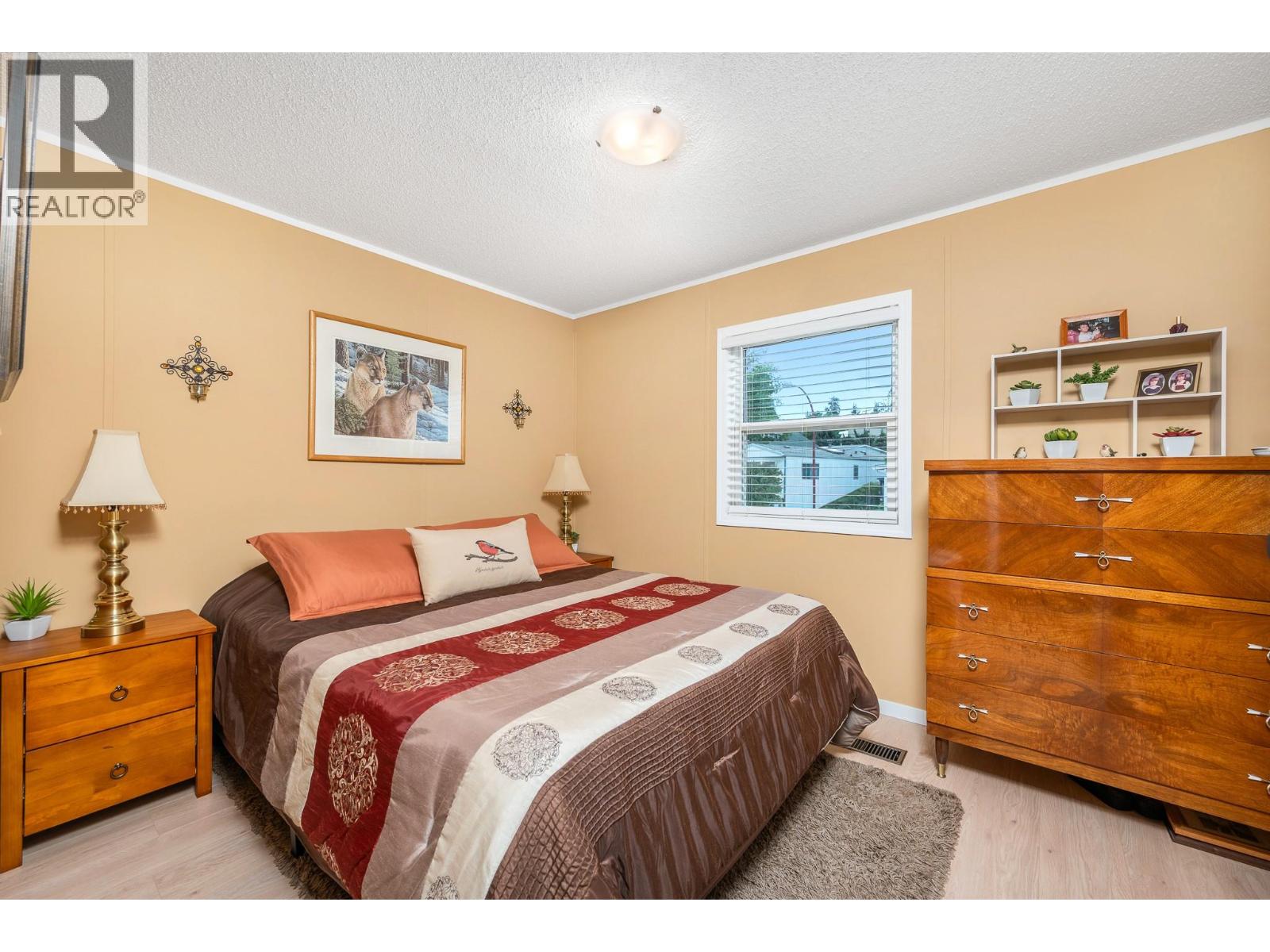 #26 1600 43 Avenue - 19