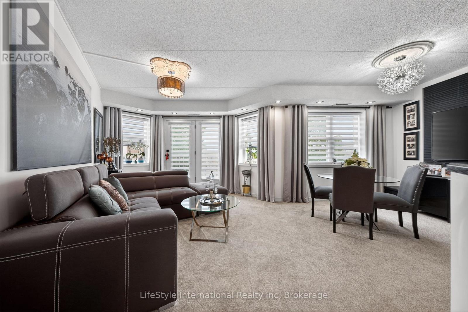 #213 208 SILVERCREEK PARKWAY N - Image 11