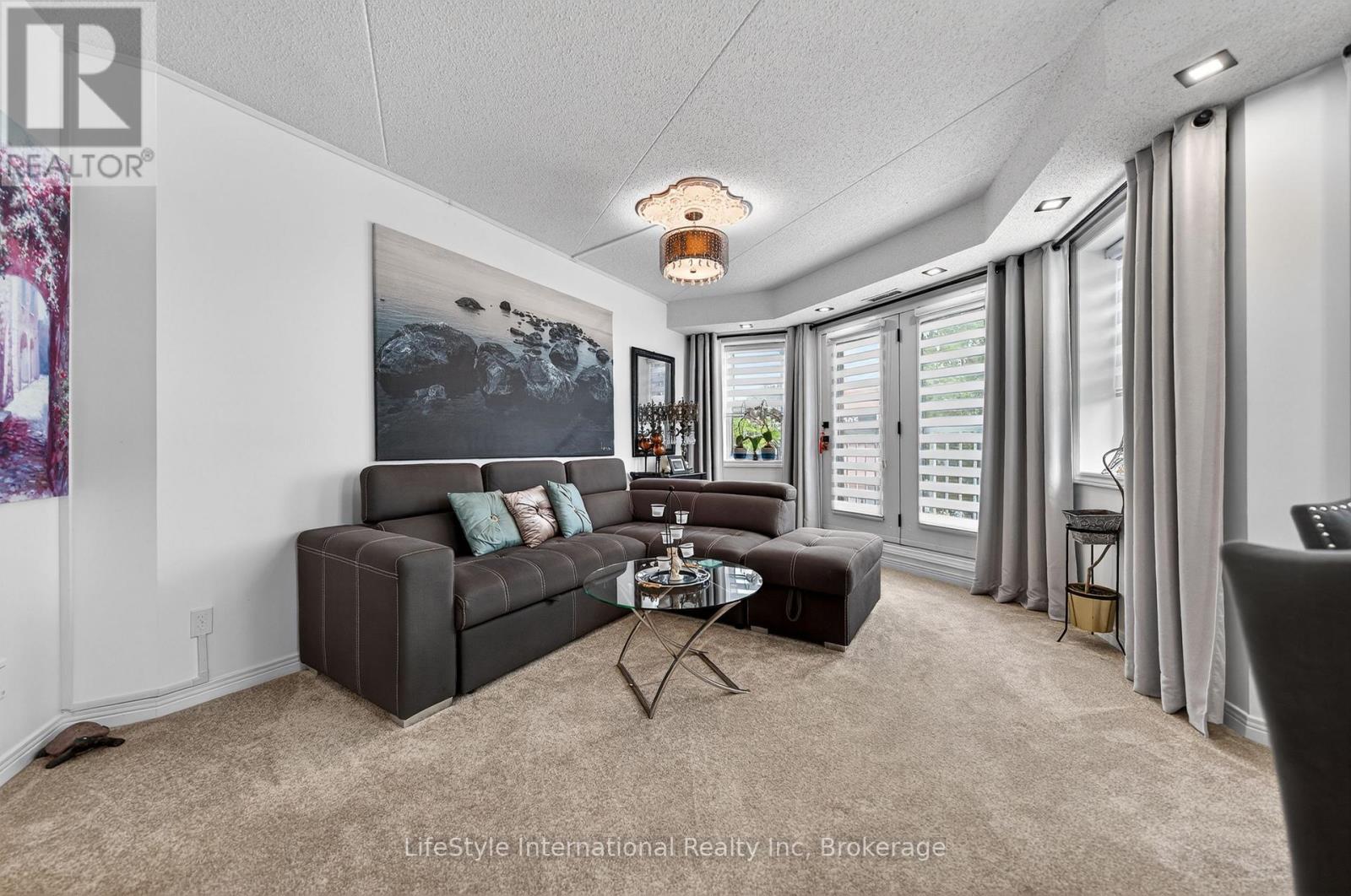 #213 208 SILVERCREEK PARKWAY N - Image 13