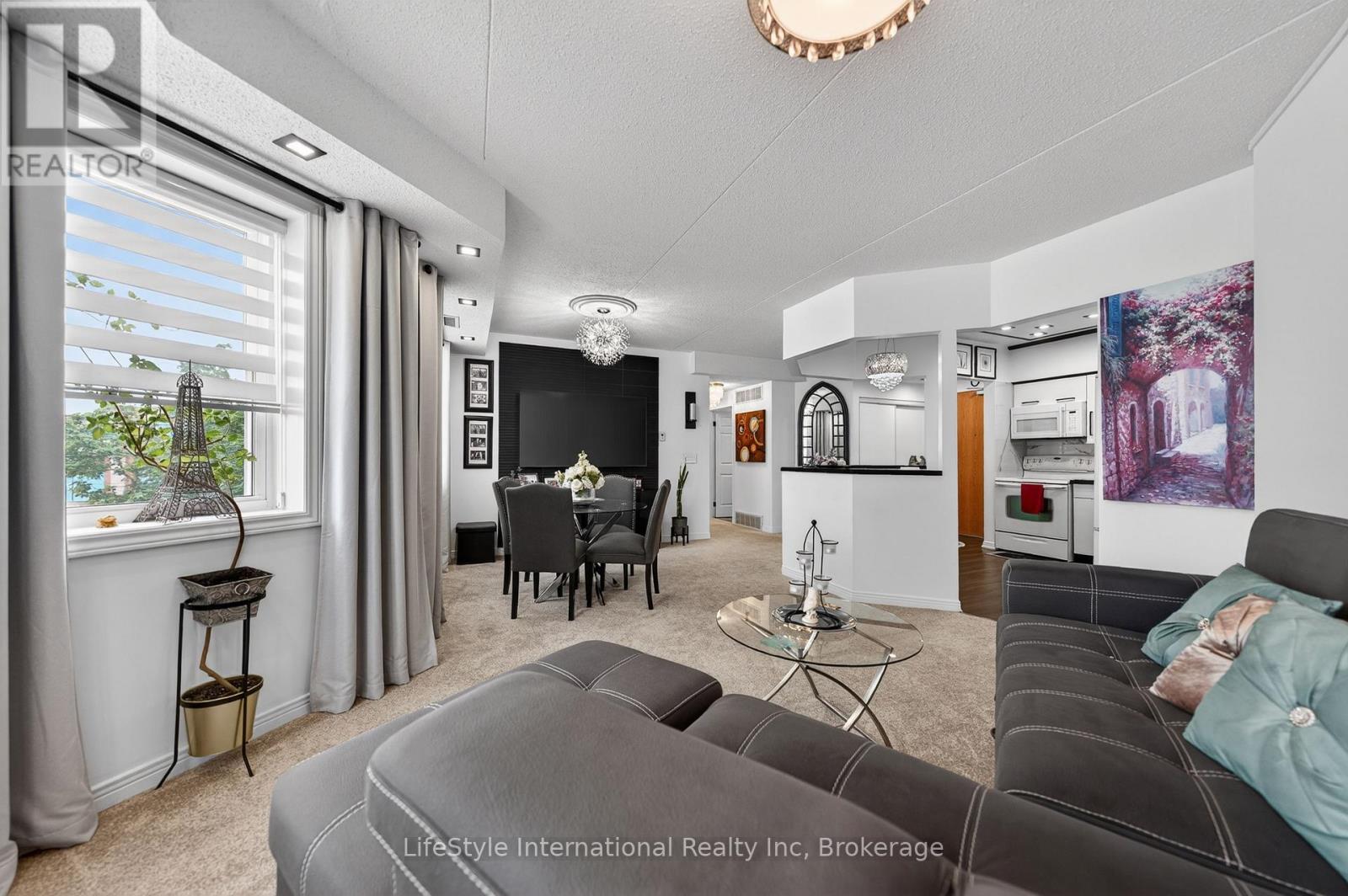 #213 208 SILVERCREEK PARKWAY N - Image 14
