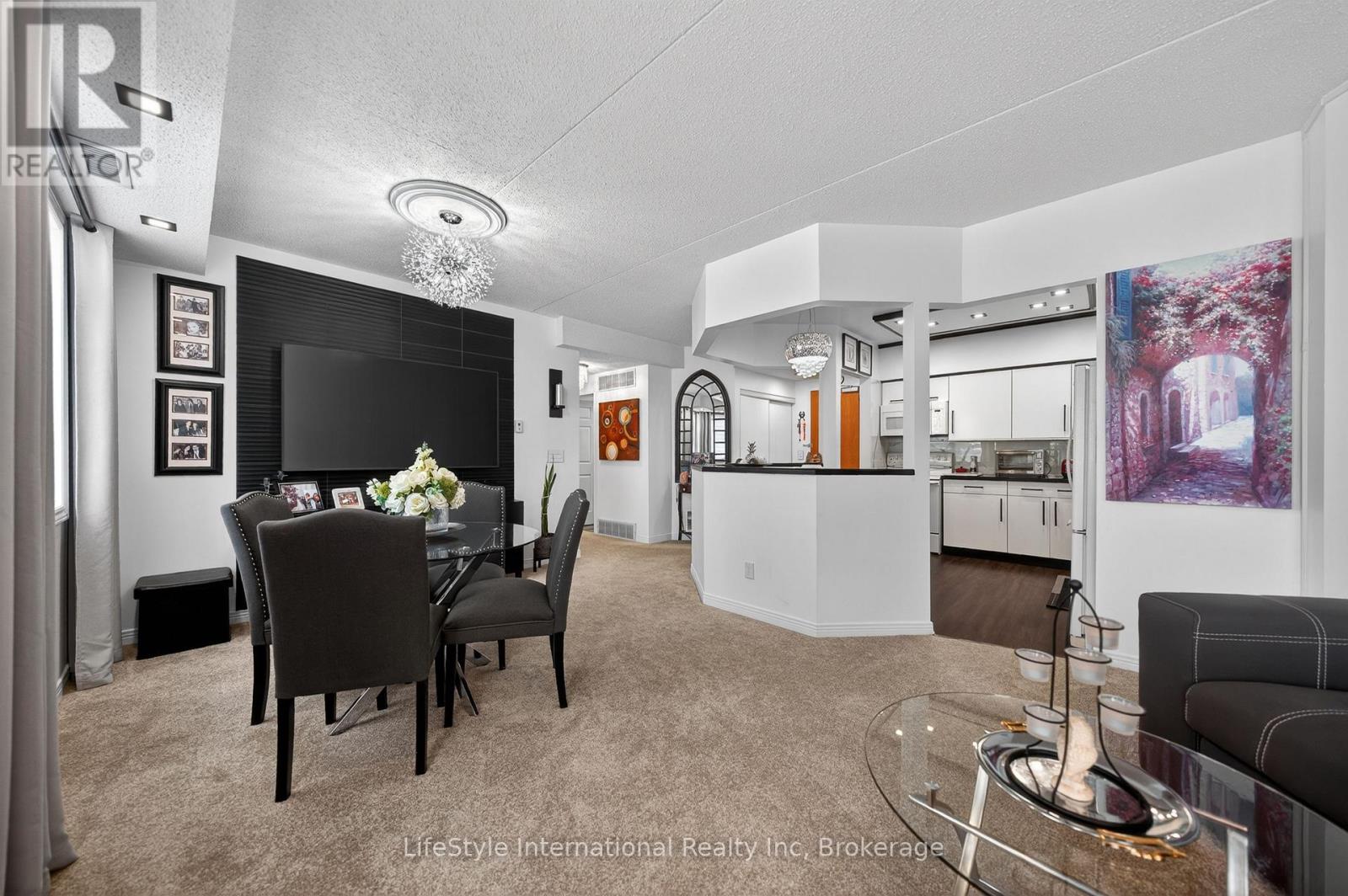#213 208 SILVERCREEK PARKWAY N - Image 15