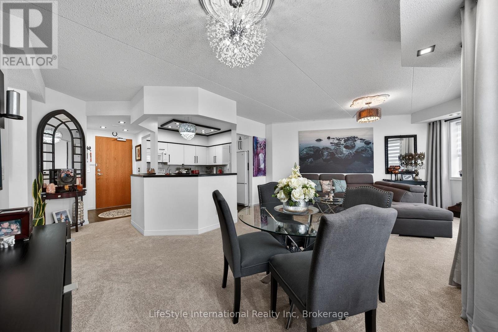 #213 208 SILVERCREEK PARKWAY N - Image 16