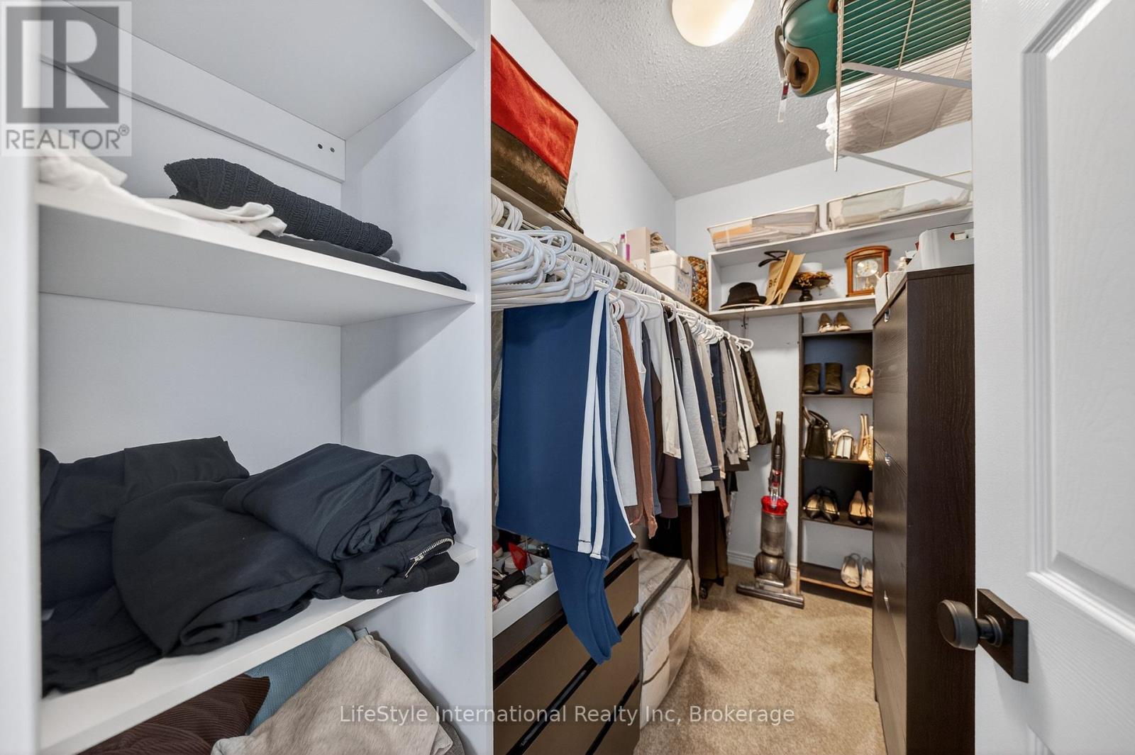 #213 208 SILVERCREEK PARKWAY N - Image 25