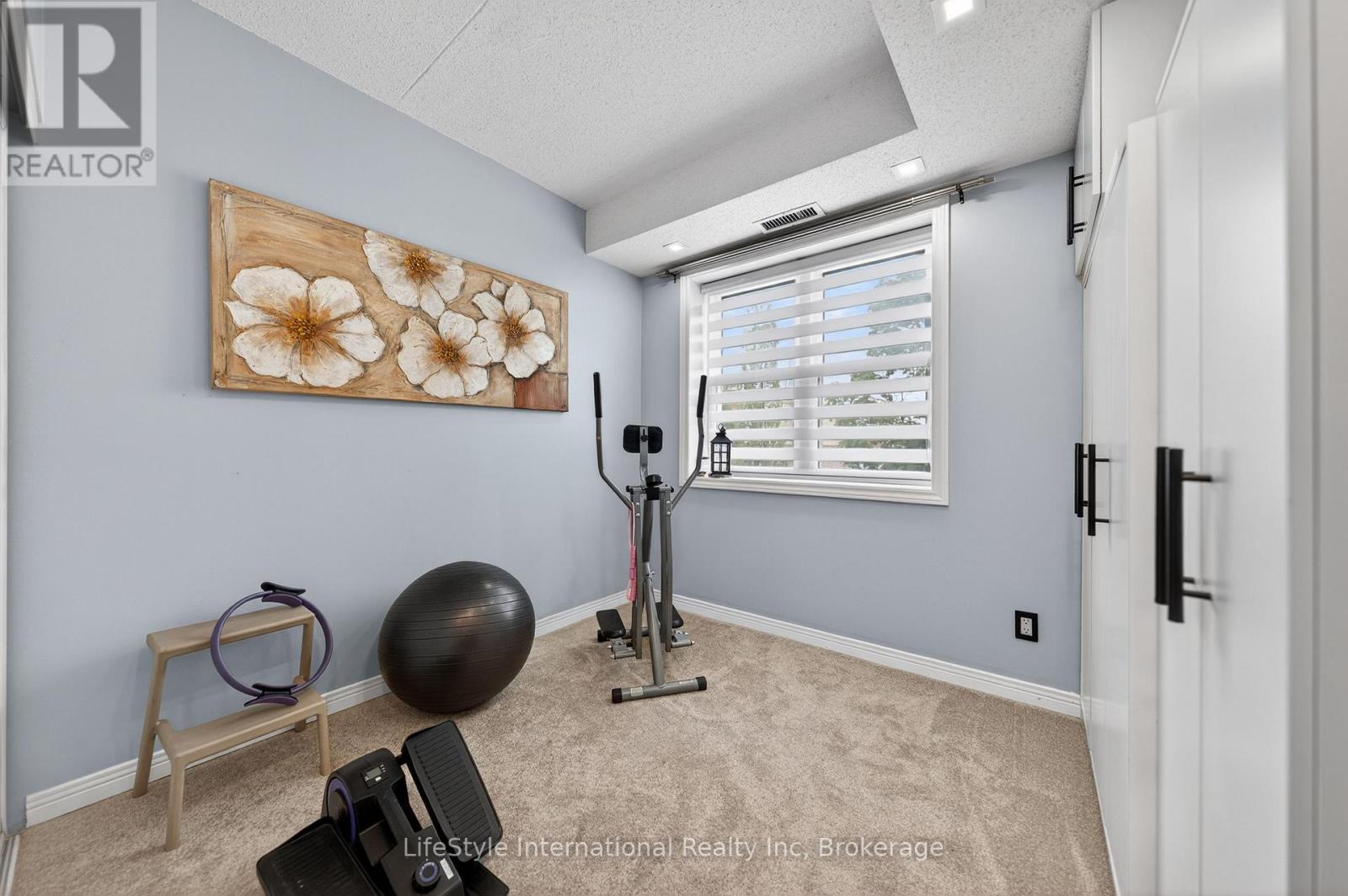 #213 208 SILVERCREEK PARKWAY N - Image 26