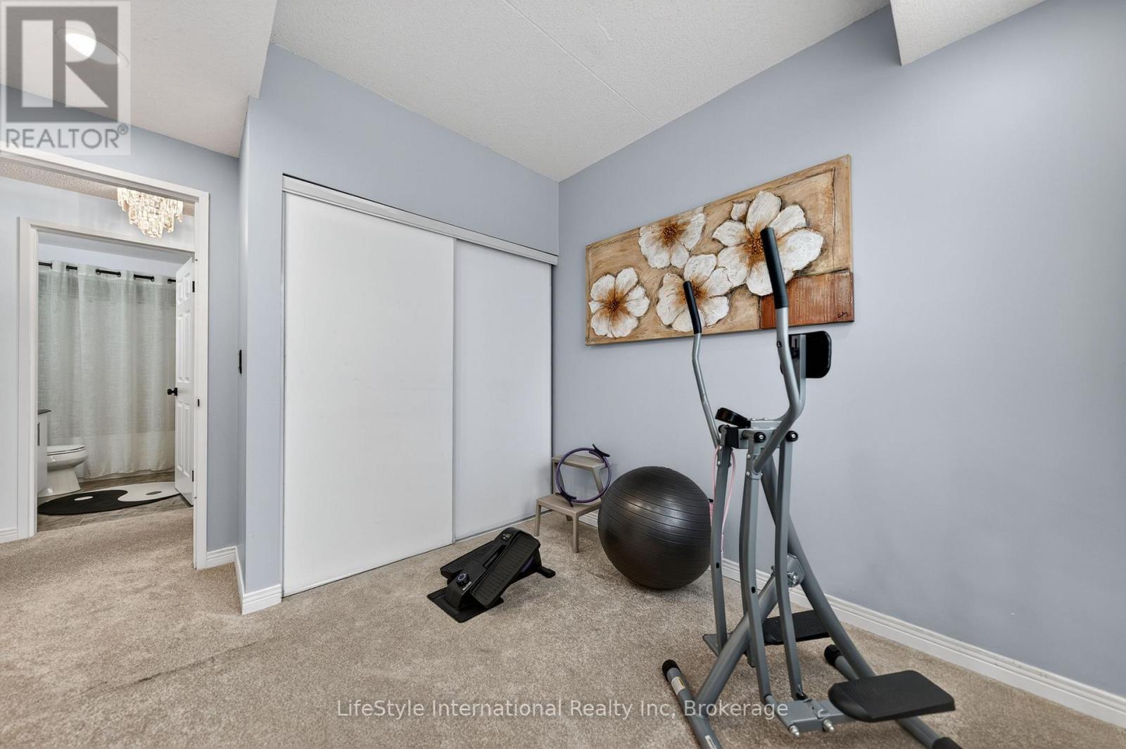 #213 208 SILVERCREEK PARKWAY N - Image 28
