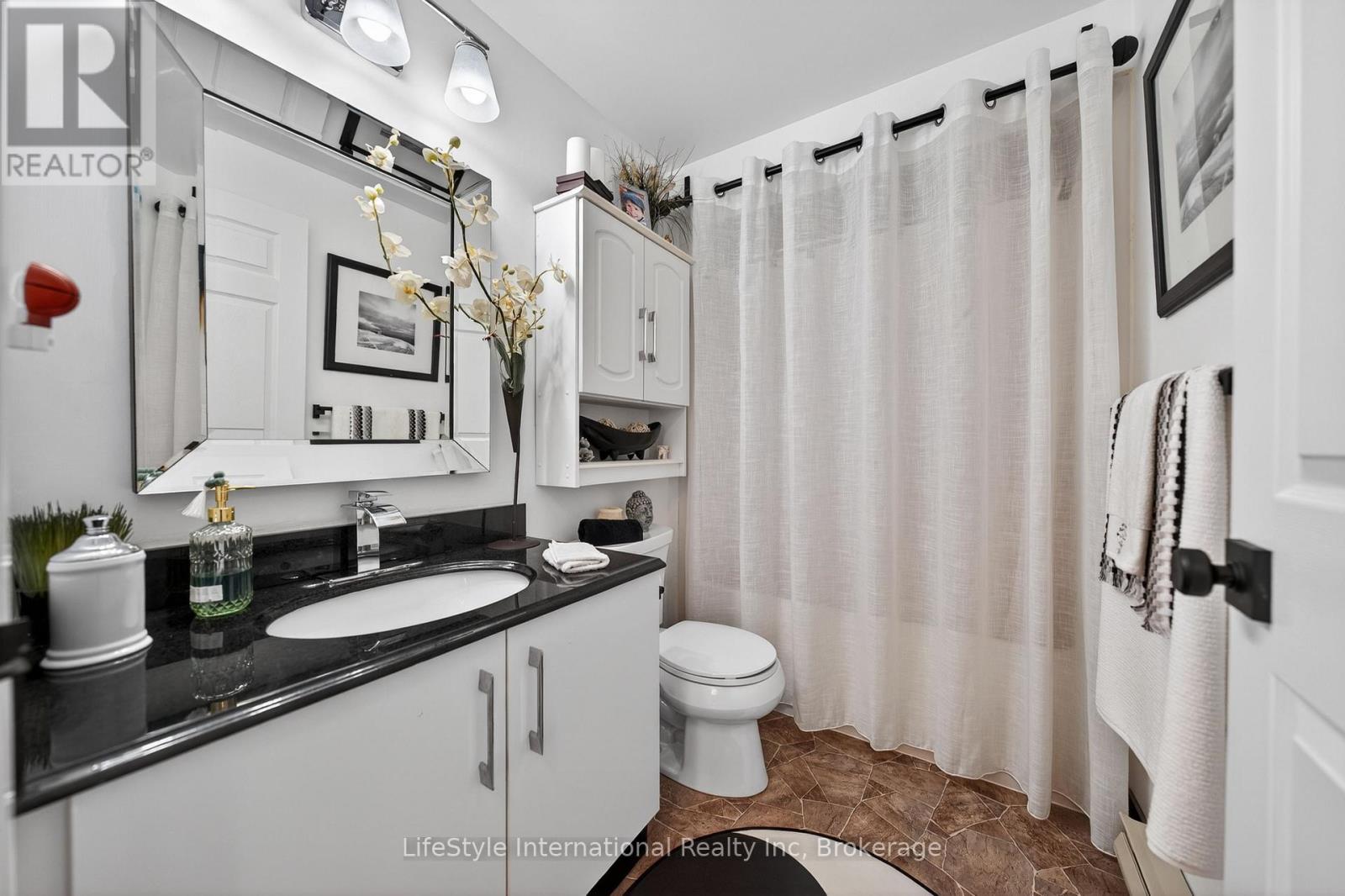 #213 208 SILVERCREEK PARKWAY N - Image 29
