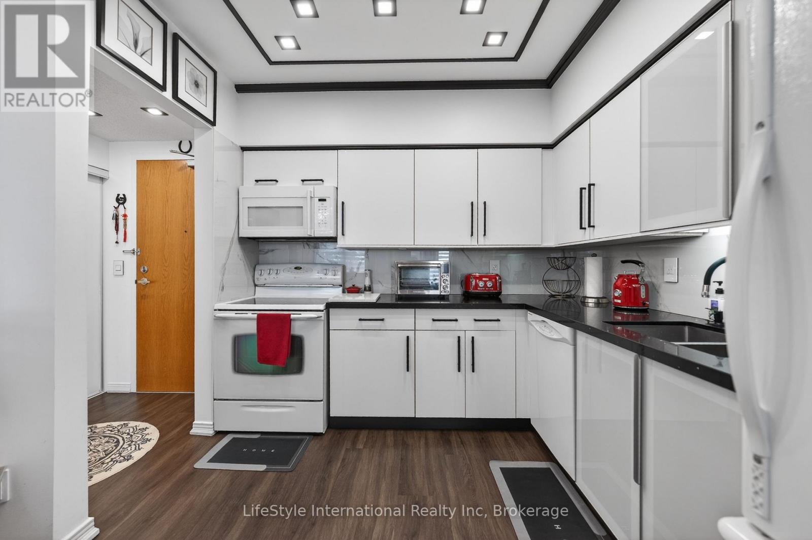 #213 208 SILVERCREEK PARKWAY N - Image 7