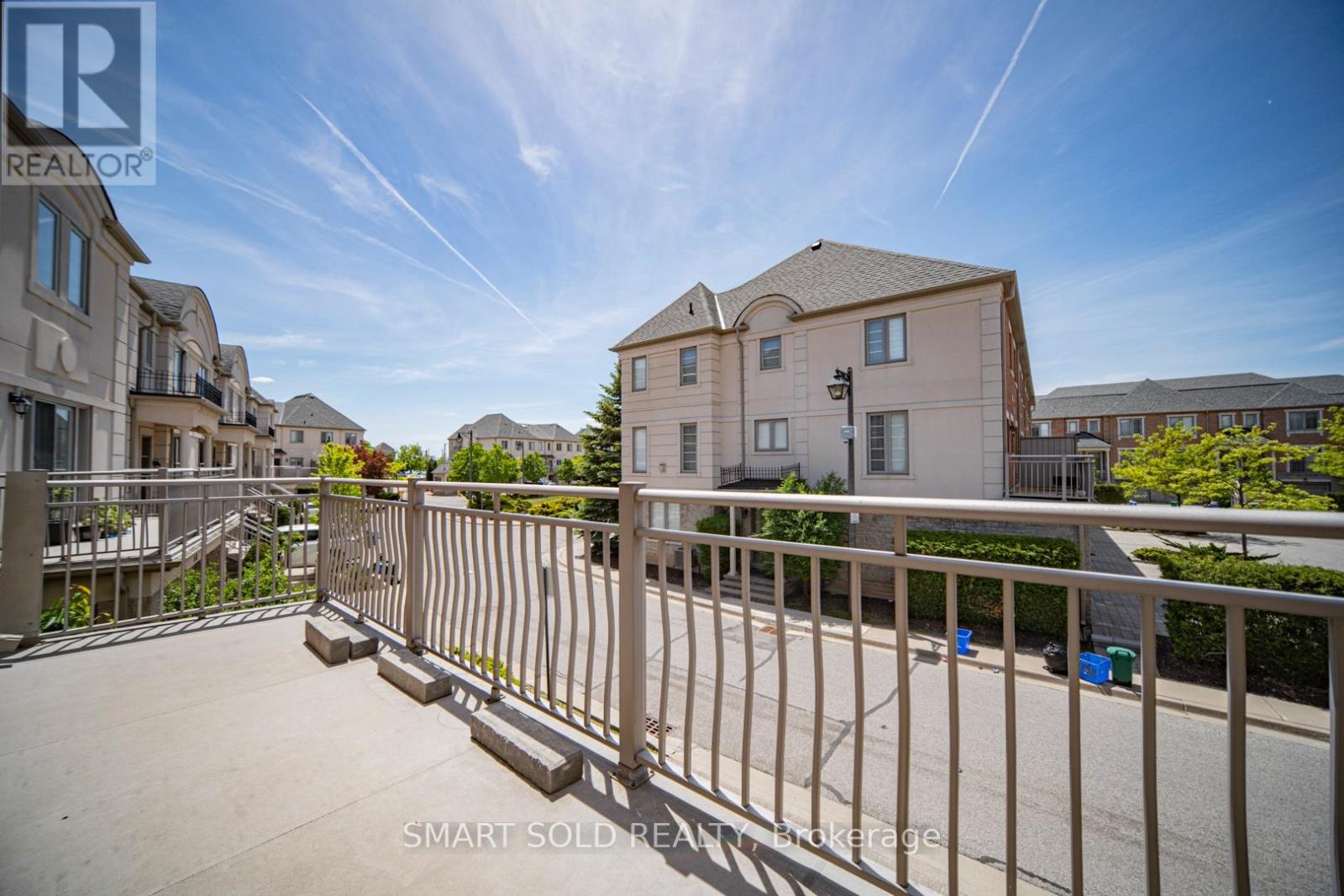 #16 9133 BAYVIEW AVENUE - 4