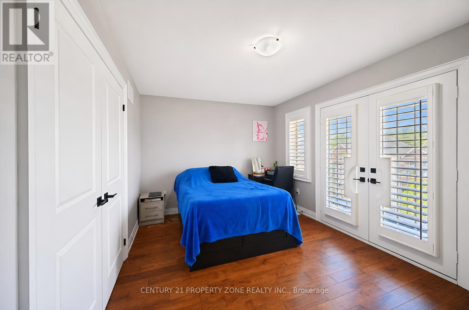 192 MUIRFIELD DRIVE - 30